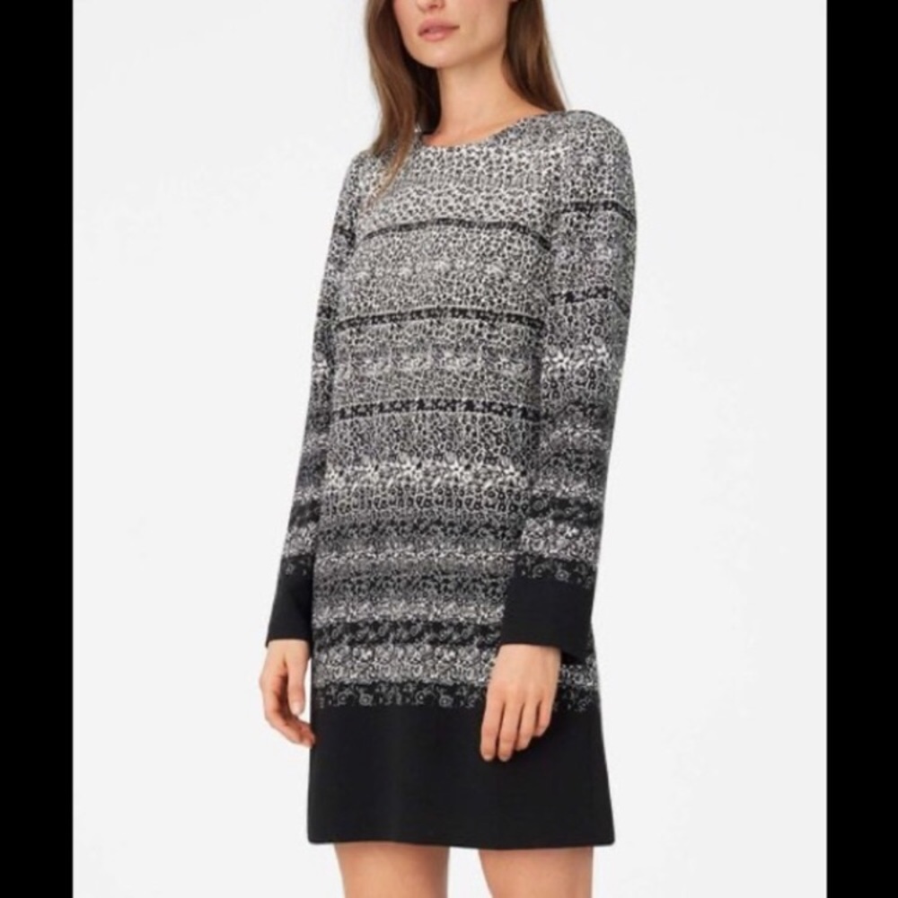 COPY - Club Monaco Vipra Shift Dress Mixed Black White Long Sleeve Floral Print…